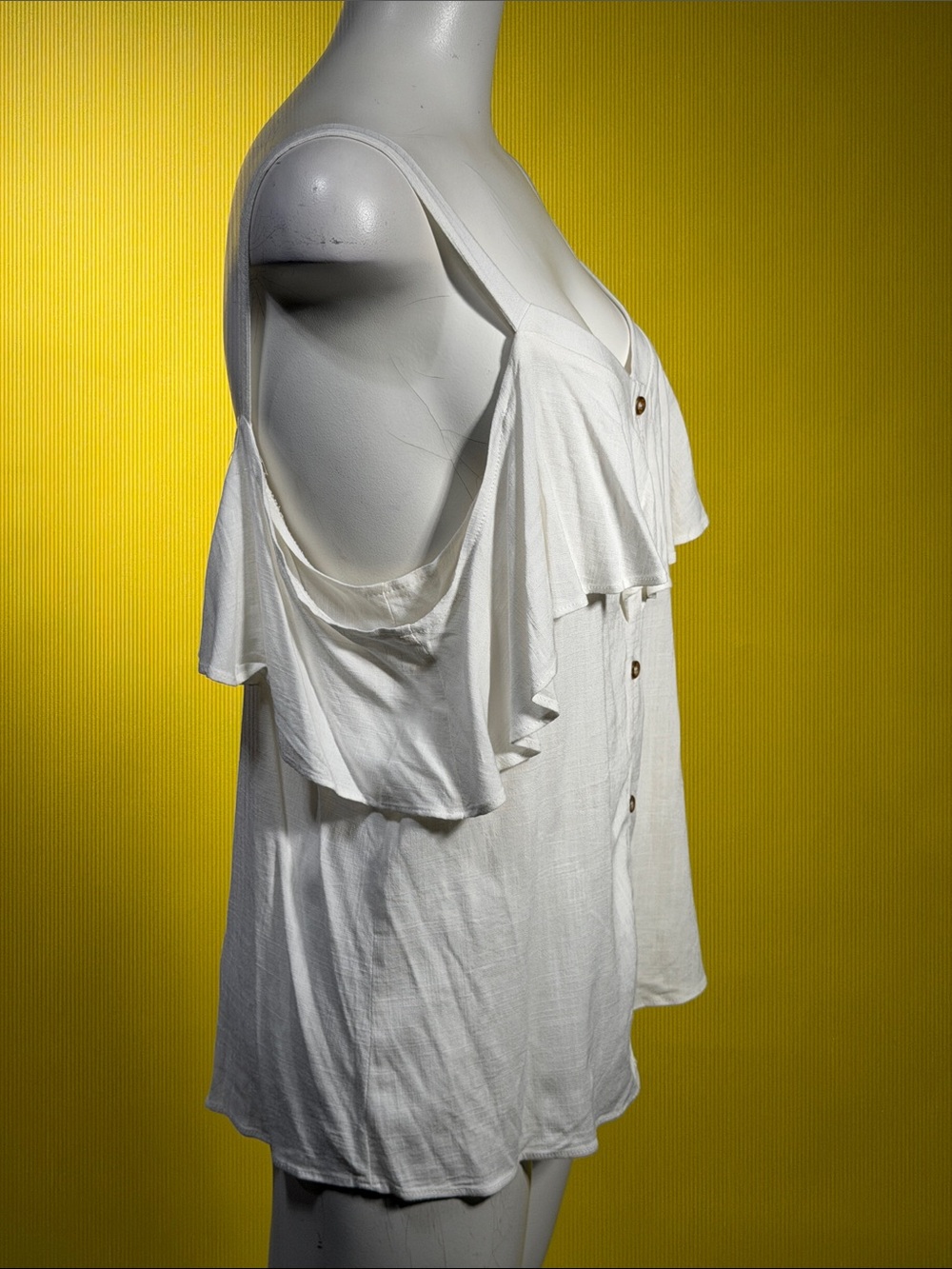 Moa Moa White Ruffle Button-Front Camisole (r15) - Picture 3 of 7